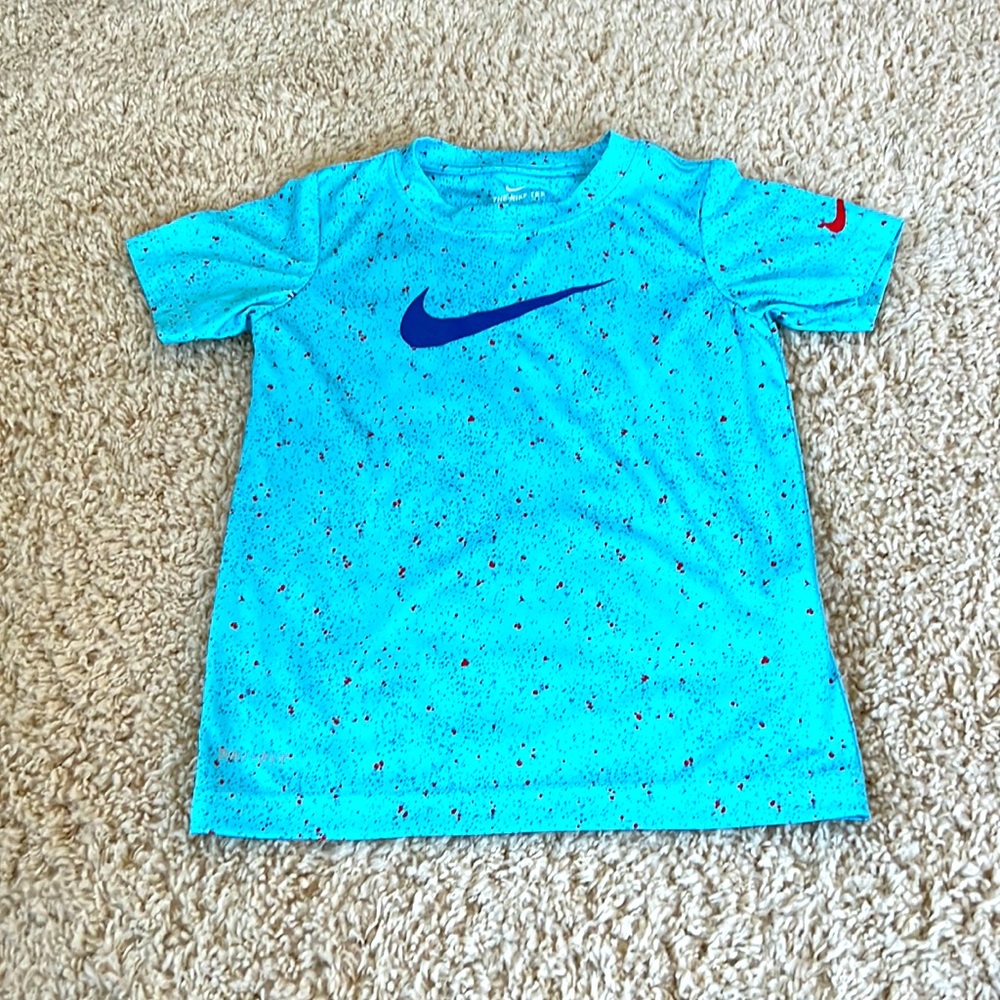 Nike Dri Fit T-shirt, Boys size 6, light blue